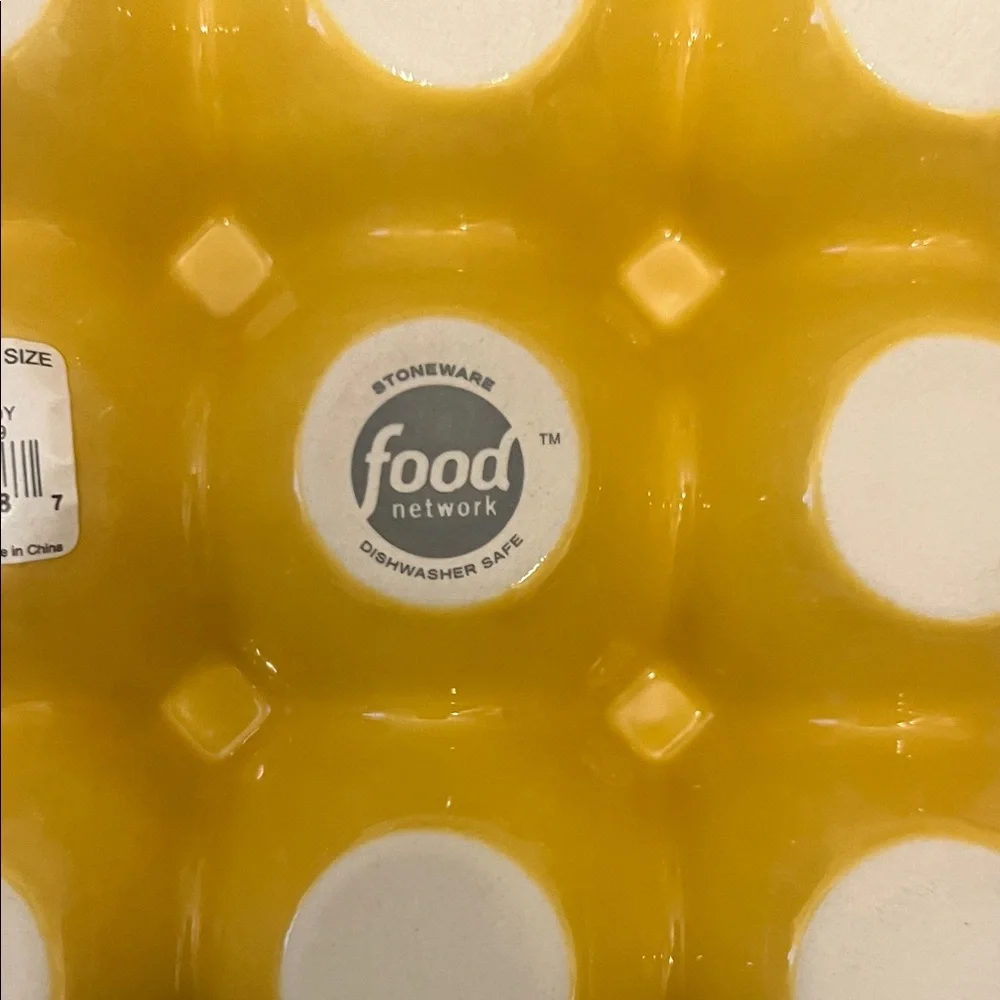 Food Network Sunny Yellow Stoneware Egg Tray NWOT - Picture 2 of 4